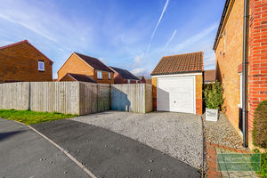 Photo 16- click for photo gallery